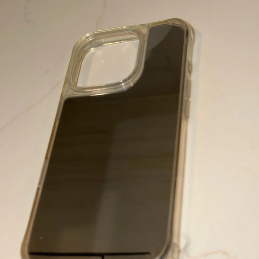 IPhone 16Pro Case 3